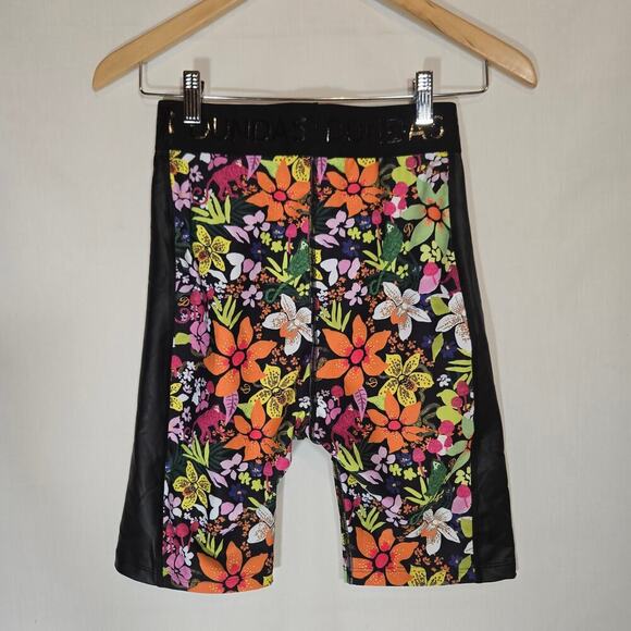 Dundas Activewear Biker Shorts Floral Print Faux Leather Medium Legging Lounge - Picture 6 of 8